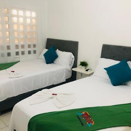 Tita'S Airport Hotel Cartagena Exterior foto