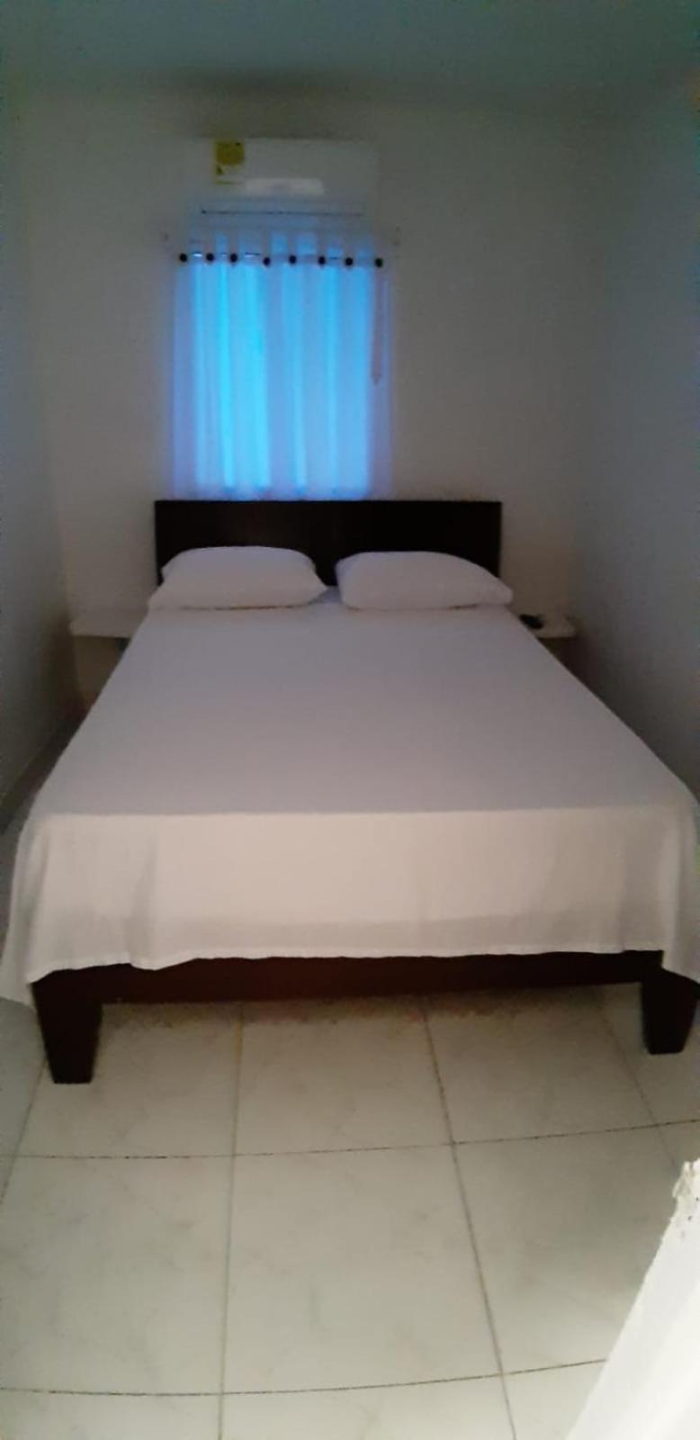 Tita'S Airport Hotel Cartagena Exterior foto